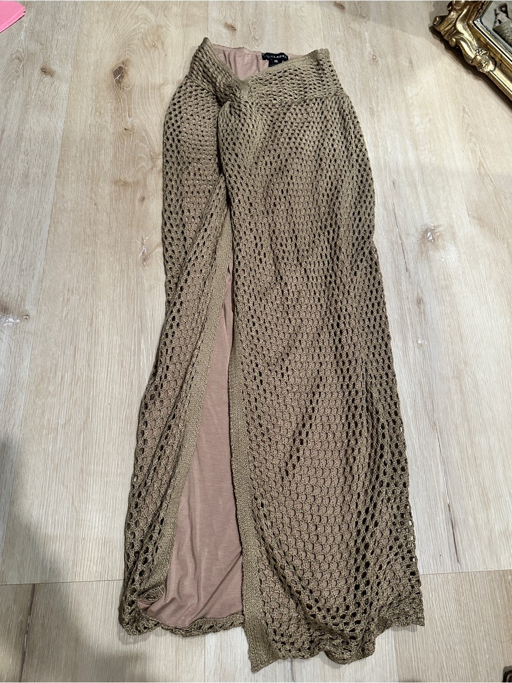 Jluxlabel Knit Midi Skirt in Taupe - High Slit - Very Flattering- Good Condition - Picture 2 of 2